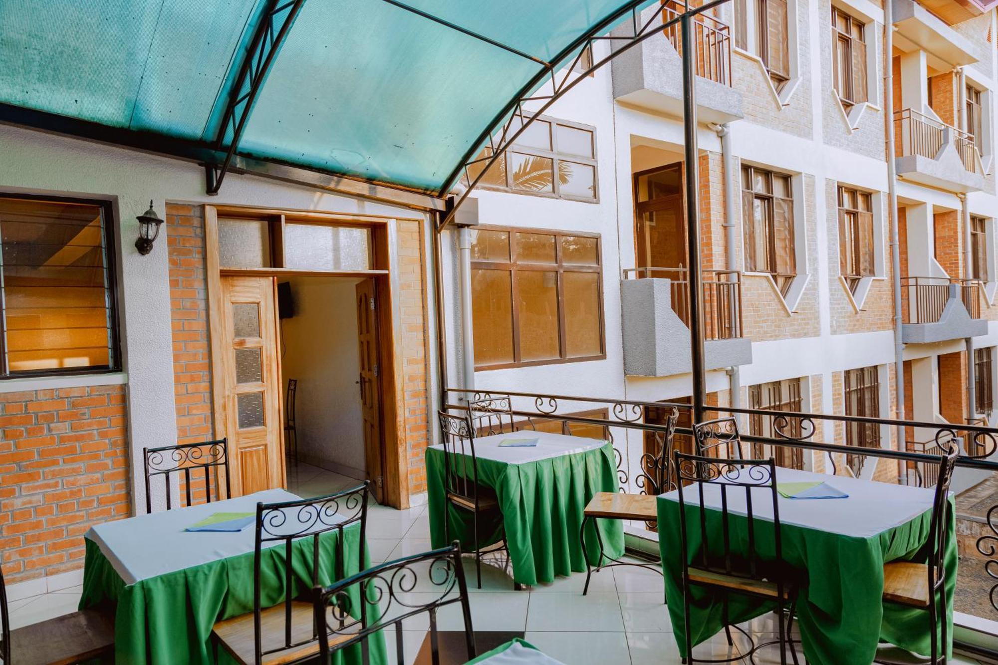 Centre Saint Vincent Pallotti Kigali Exterior foto