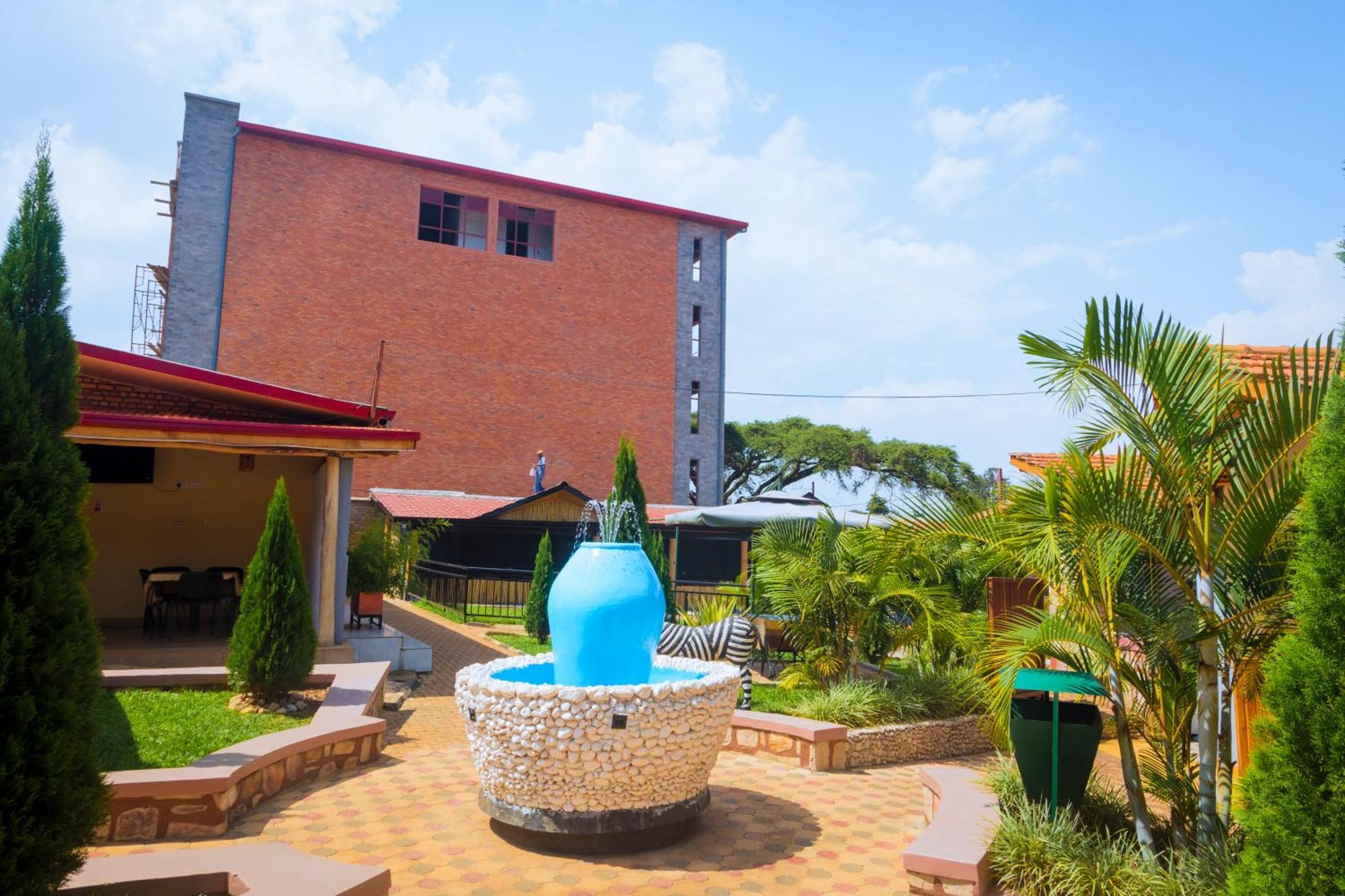 Centre Saint Vincent Pallotti Kigali Exterior foto
